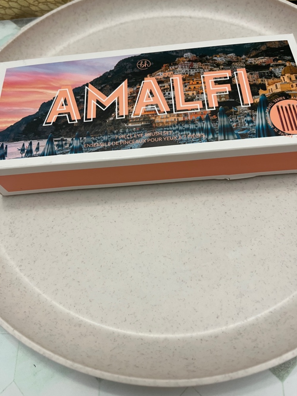 BH Cosmetics Amore in Amalfi Eye Brush Set - Coral & White